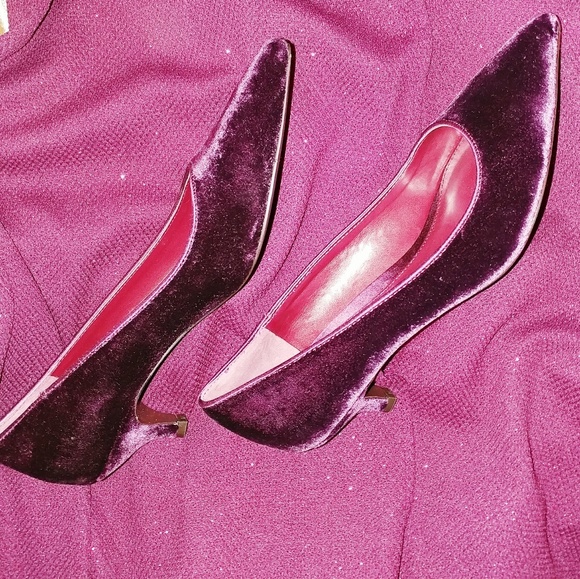 🆕Ralph Lauren Velvet pumps - Picture 4 of 7
